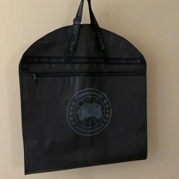 Canada Goose Garment Bag - Picture 2 of 11